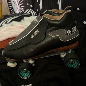Sure-Grip International Skates